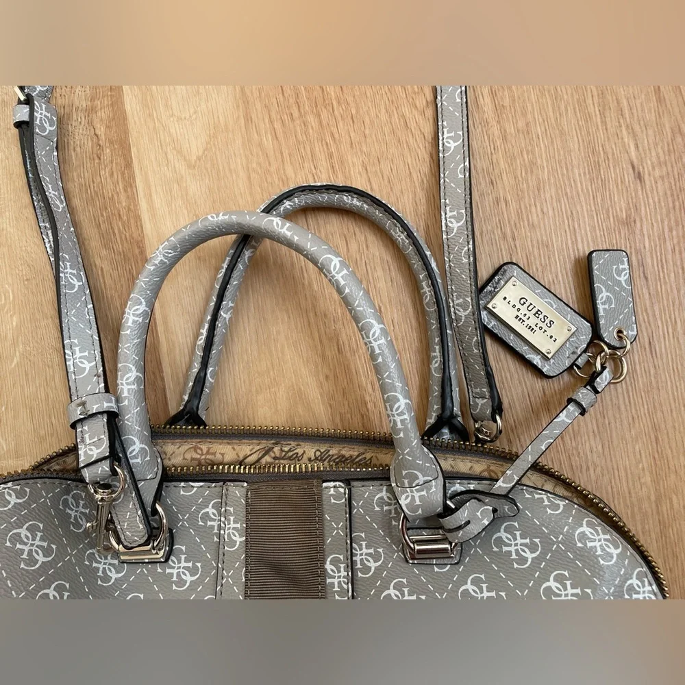 Vintage Guess gray crossbody bag purse Lena logo dome satchel 90’s y2k - Picture 10 of 10